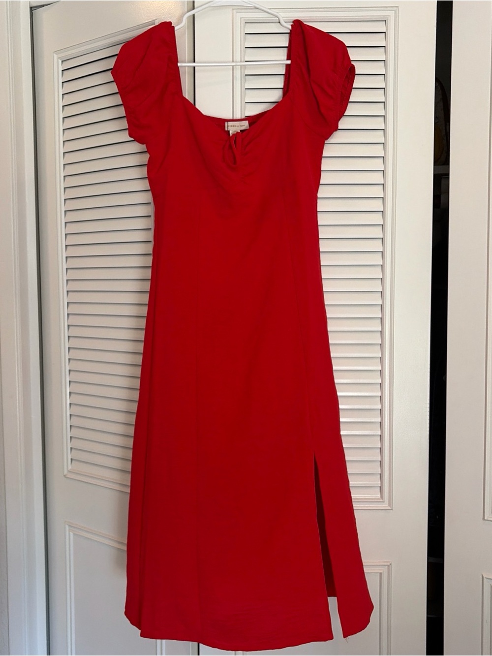 Monteau Red Puff-Sleeve Midi Dress with Front Slit